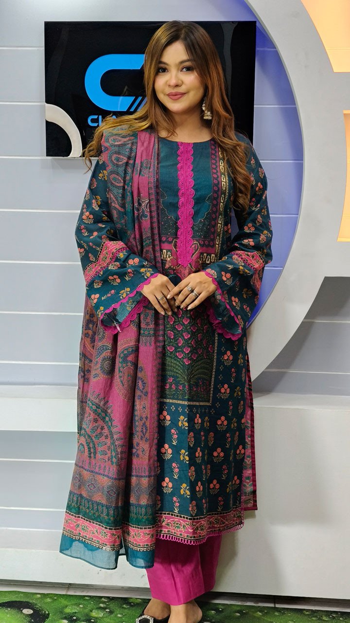 New Premium Zom Zom Lawn Three Piece-Cotton Dupatta