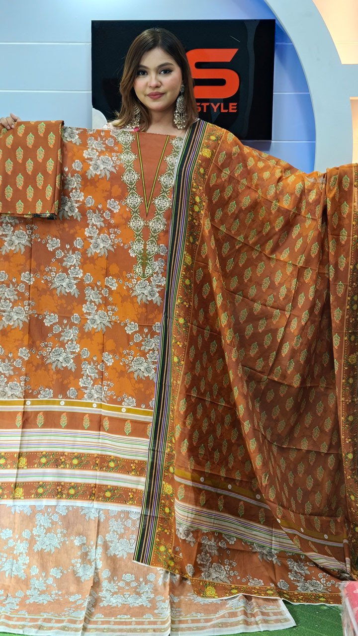 New Premium Zom Zom Lawn Three Piece With Print Salwar